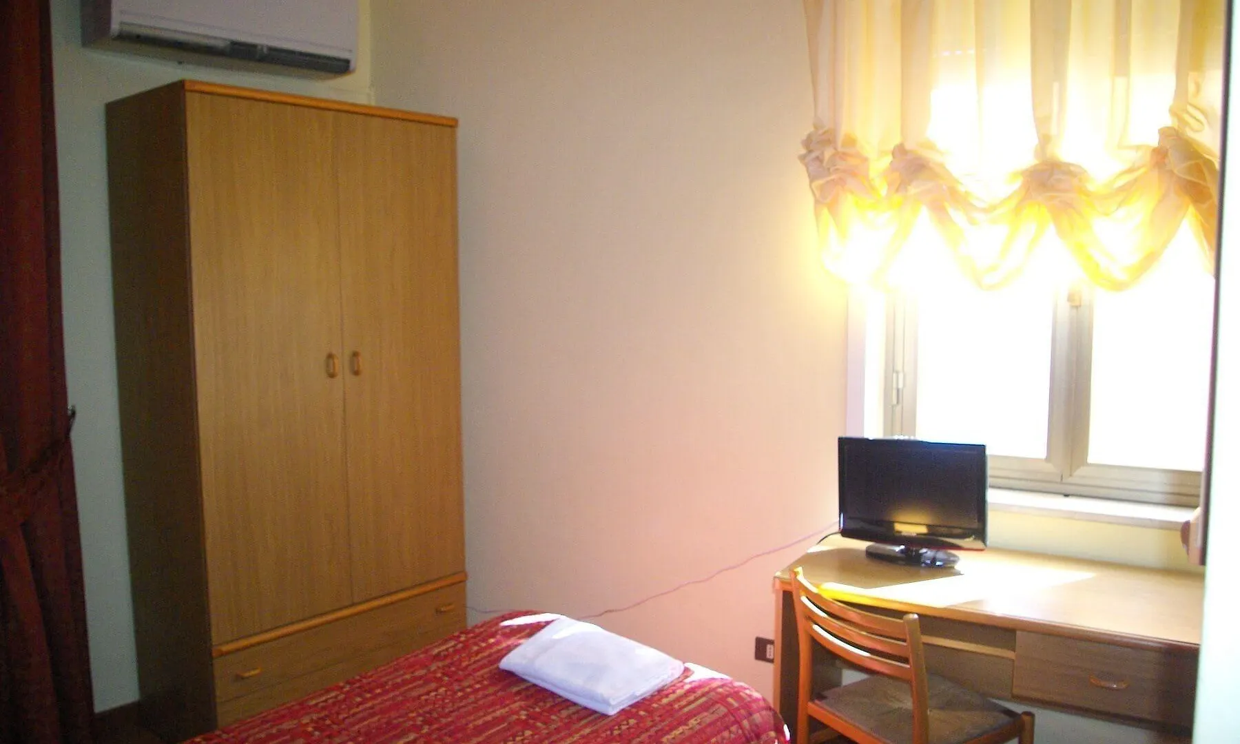 טאורמינה Hotel Natalina