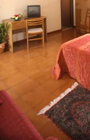 טאורמינה Hotel Natalina