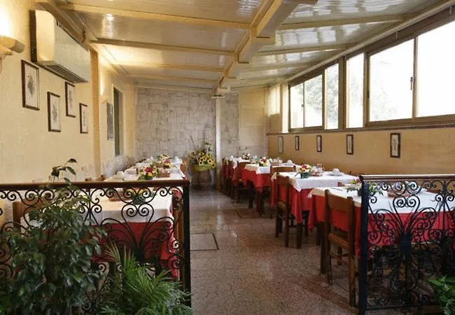 טאורמינה Hotel Natalina