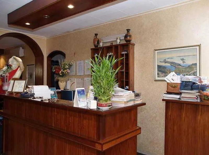 טאורמינה Hotel Natalina